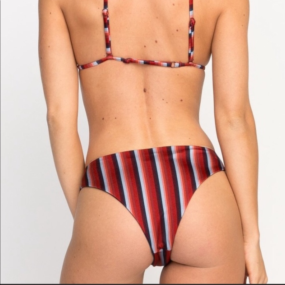 Rvca tidal wave reversible stripe